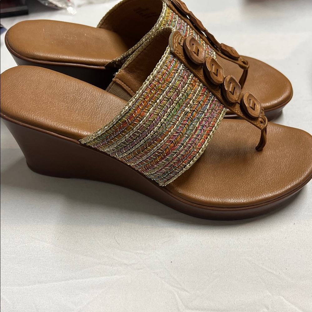 Chic Tan and Multicolor Woven Sandals - Picture 2 of 7